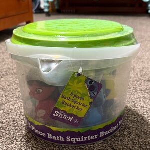 Disney’s Stitch 5 Piece Bath Toy Squirter and Bucket Set